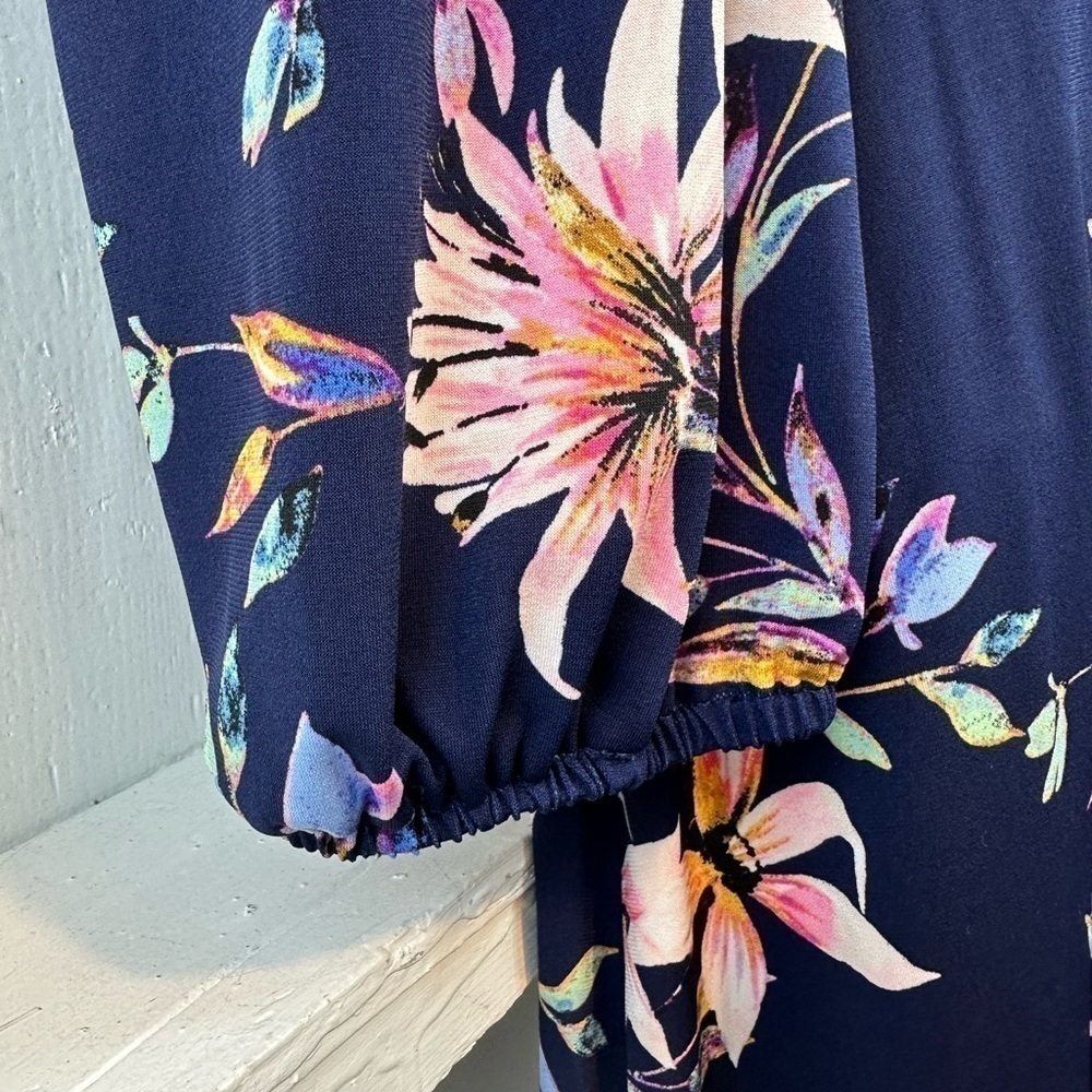 NWT NEW Eliza J Women’s Dress Size 2 Navy Floral Pattern Faux Wrap 3/4 Sleeves - Picture 5 of 15